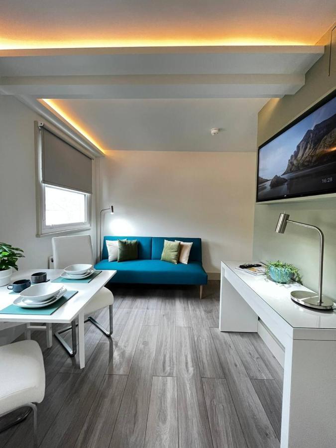 11 Seaside Serenity Chic Steps To Apartment Brighton