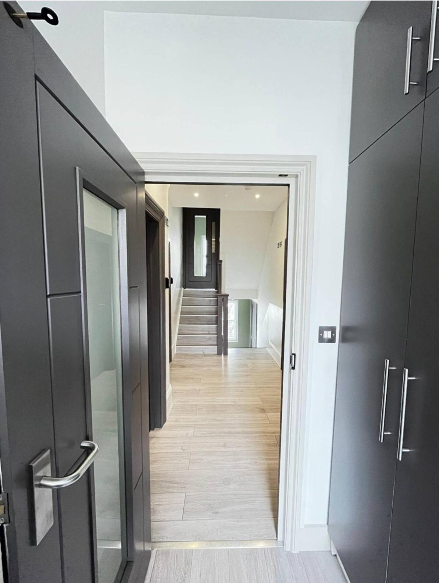 11 Seaside Serenity Chic Steps To Apartment Brighton